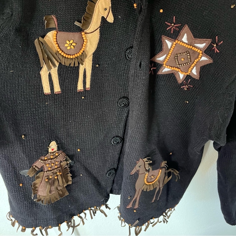 Vintage Victoria Harbour Women's Medium Western Native American Cardigan Sweater - Picture 4 of 7